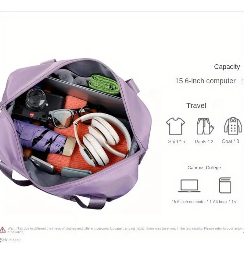 Interior del bolso de viaje mostrando su capacidad para ropa y laptop de 15.6 pulgadas