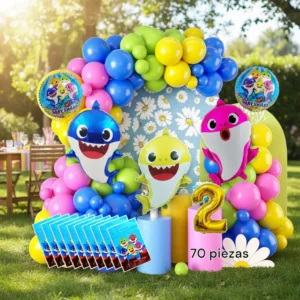 Arco de globos Baby Shark en azul, amarillo, rosa y verde con figuras de tiburones y globo número 2