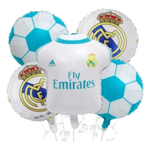 Set de globos metalizados Real Madrid con camiseta Fly Emirates y balones de fútbol azul y blanco